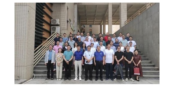 聯(lián)絡校友情誼，共話未來，共謀發(fā)展——重慶大學貴州校友訪問貴陽市建院交流座談會圓滿舉行